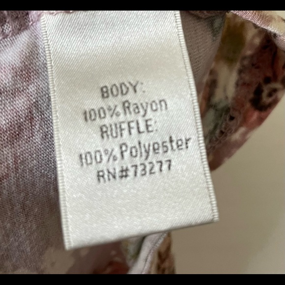 Lauren Conrad Floral Top with adjustable straps. - Picture 6 of 6